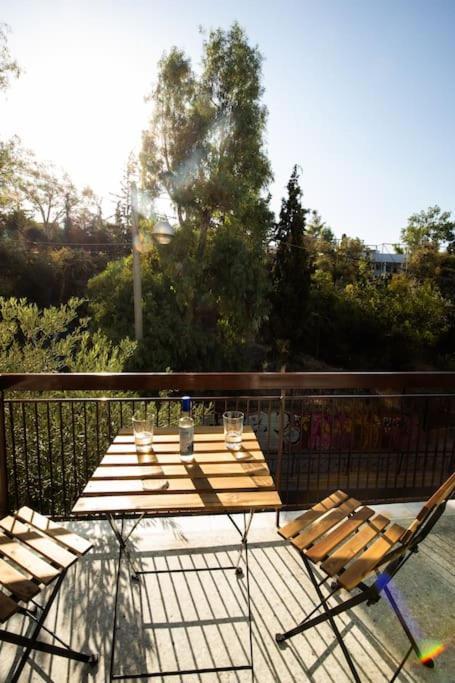 Dimofontas - Hub Thiseio & Gkazi Athens Exterior photo